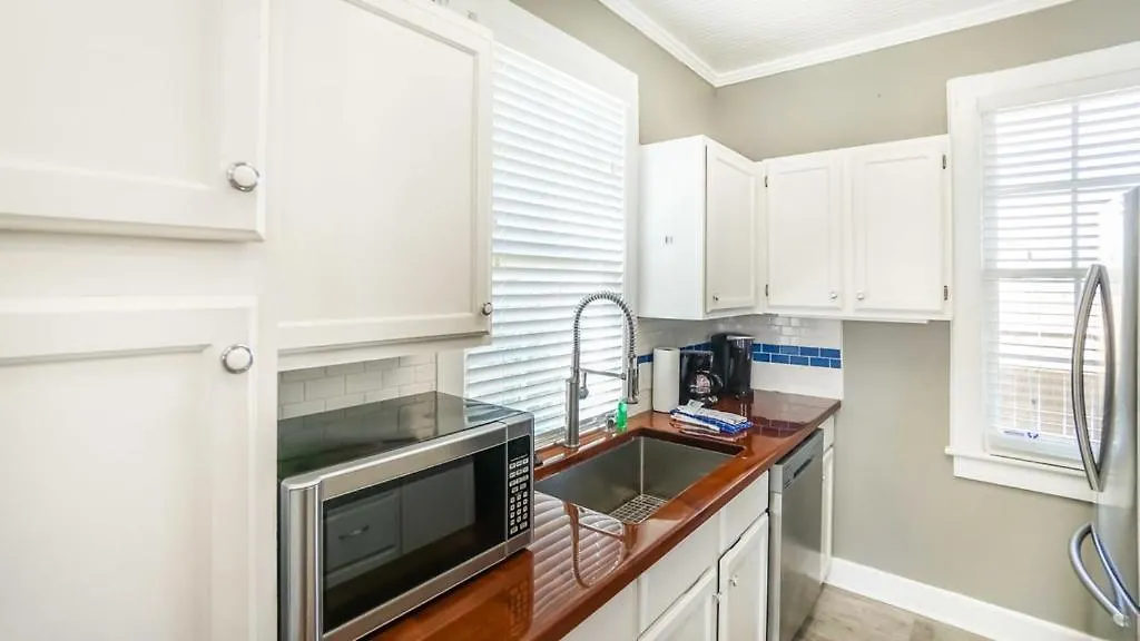 Holiday home Sun Swept - 1B Downtown Pensacola Home United States