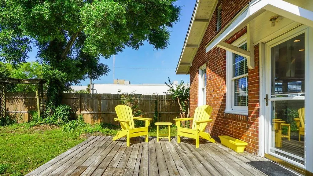 Holiday home Sun Swept - 1B Downtown Pensacola Home United States